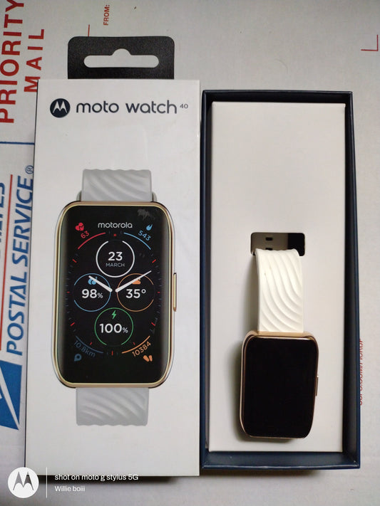 Moto Watch40